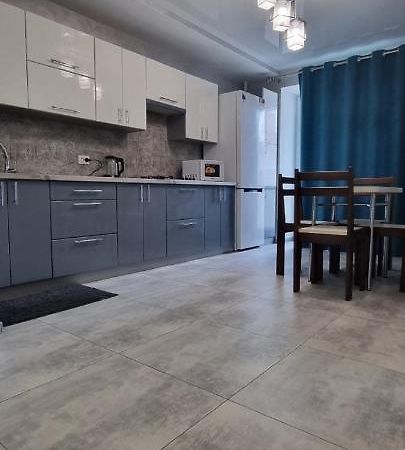 Затишна Двокімнатна Квартира Ternopil Kültér fotó